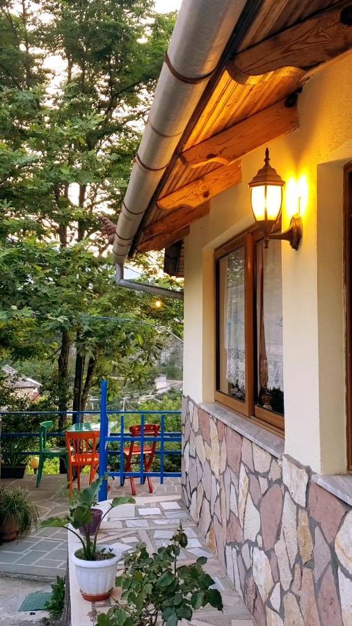 Clockwise Guestrooms Gjirokaster Bagian luar foto