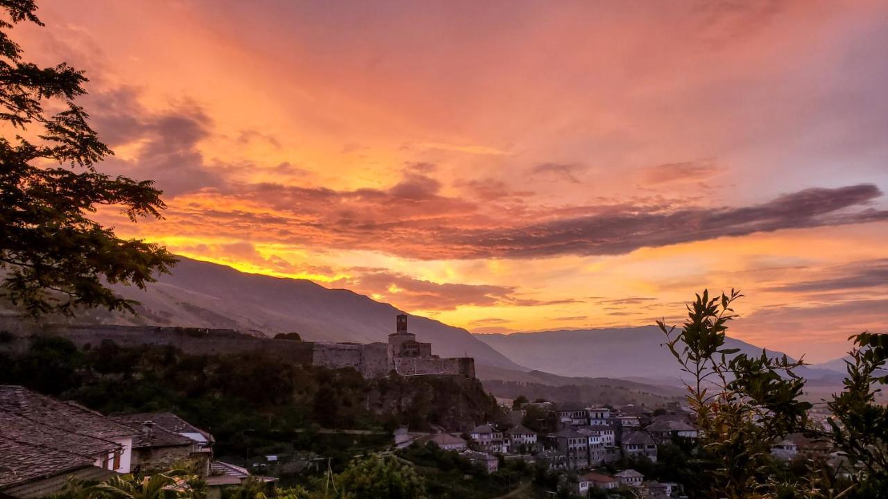 Clockwise Guestrooms Gjirokaster Bagian luar foto